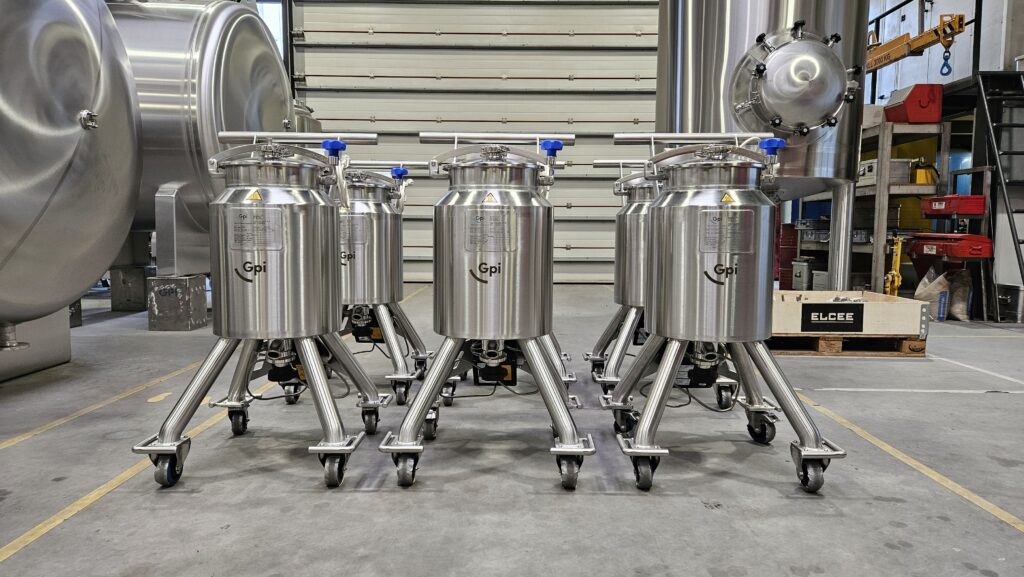 Rvs tanks van Gpi Pharma voor Tiofarma
